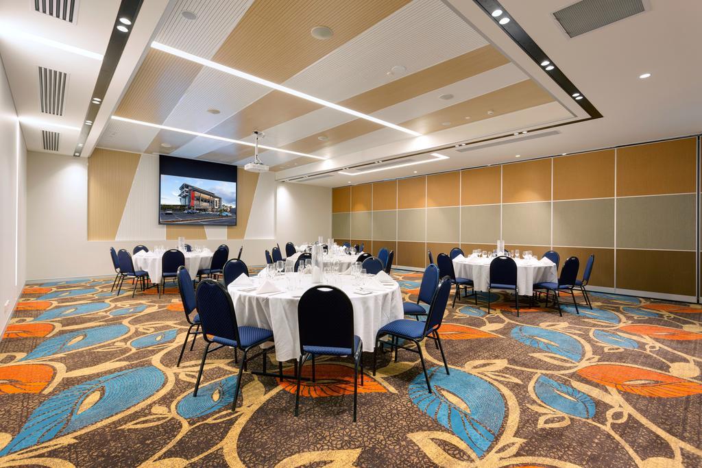 Calamvale Hotel Suites And Conference Centre Бризбейн Екстериор снимка