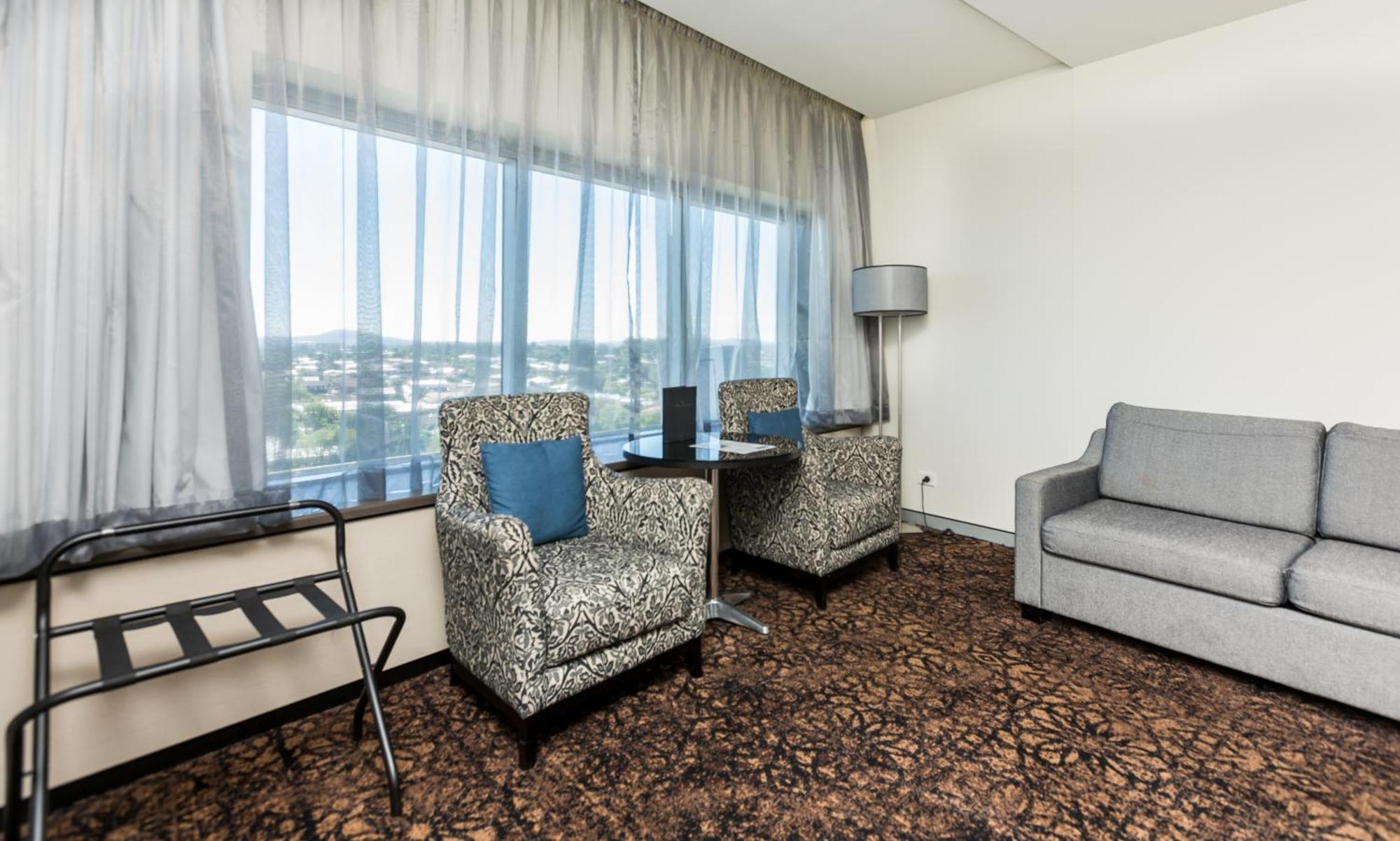 Calamvale Hotel Suites And Conference Centre Бризбейн Екстериор снимка