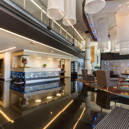 Calamvale Hotel Suites And Conference Centre Бризбейн Екстериор снимка