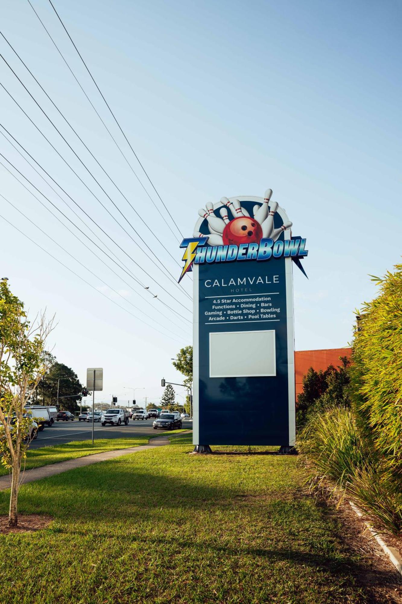 Calamvale Hotel Suites And Conference Centre Бризбейн Екстериор снимка