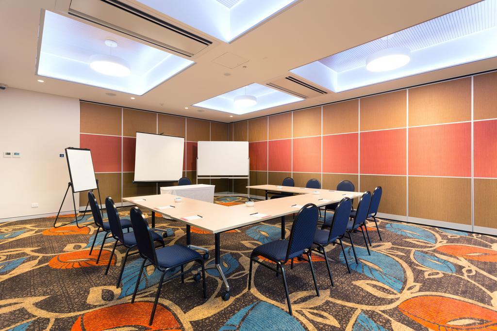 Calamvale Hotel Suites And Conference Centre Бризбейн Екстериор снимка